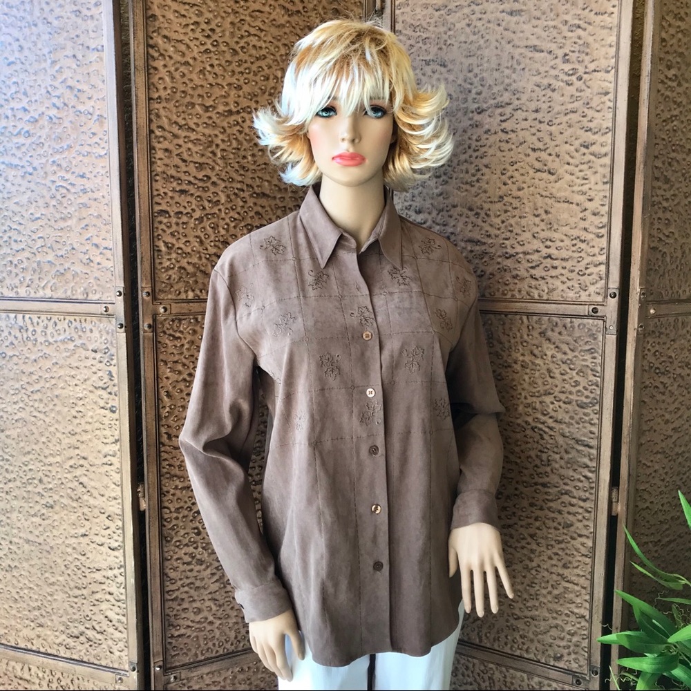 Tan embroidered design button shirt